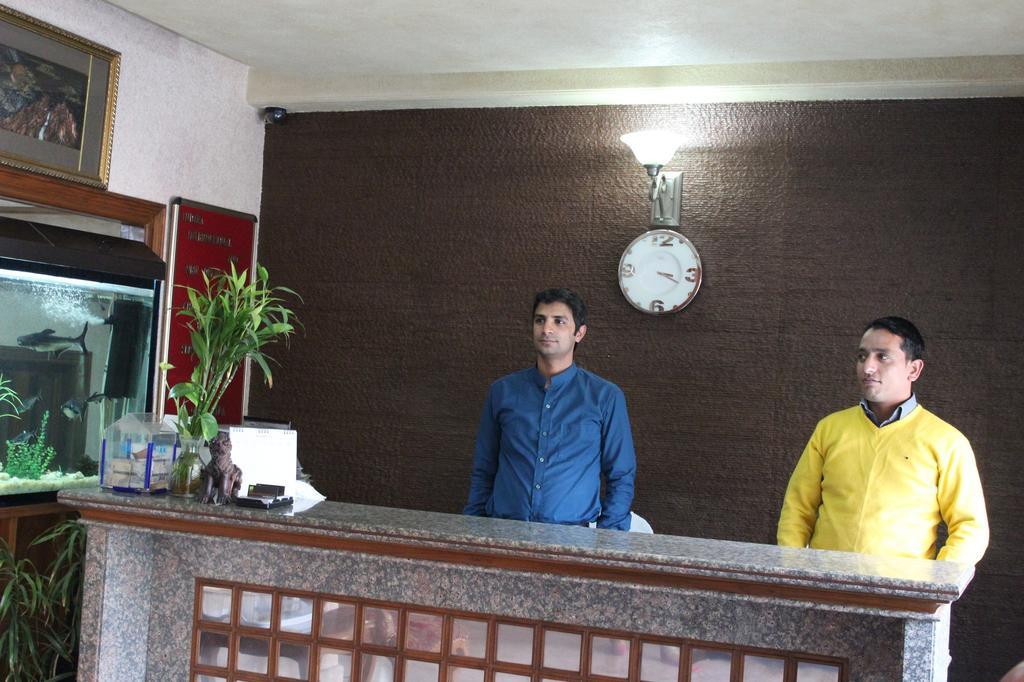 Indira International Inn Нью-Дели Экстерьер фото