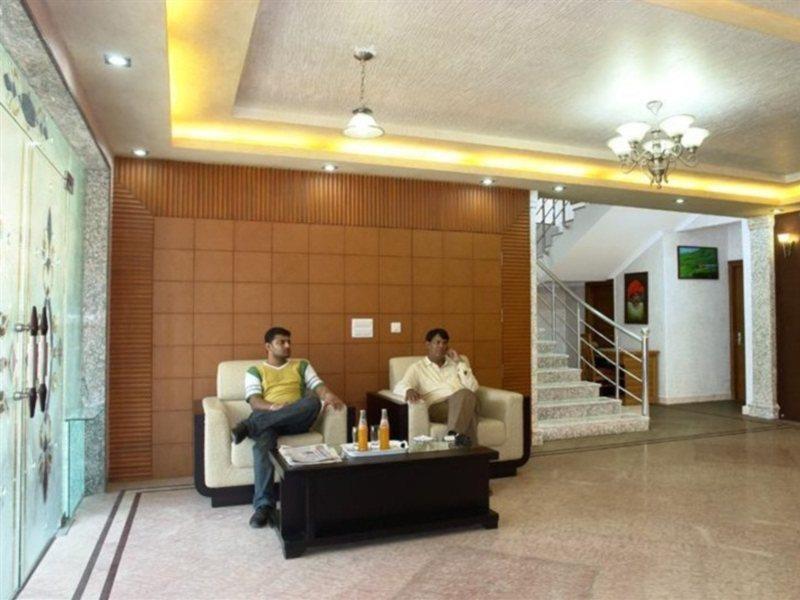 Indira International Inn Нью-Дели Экстерьер фото